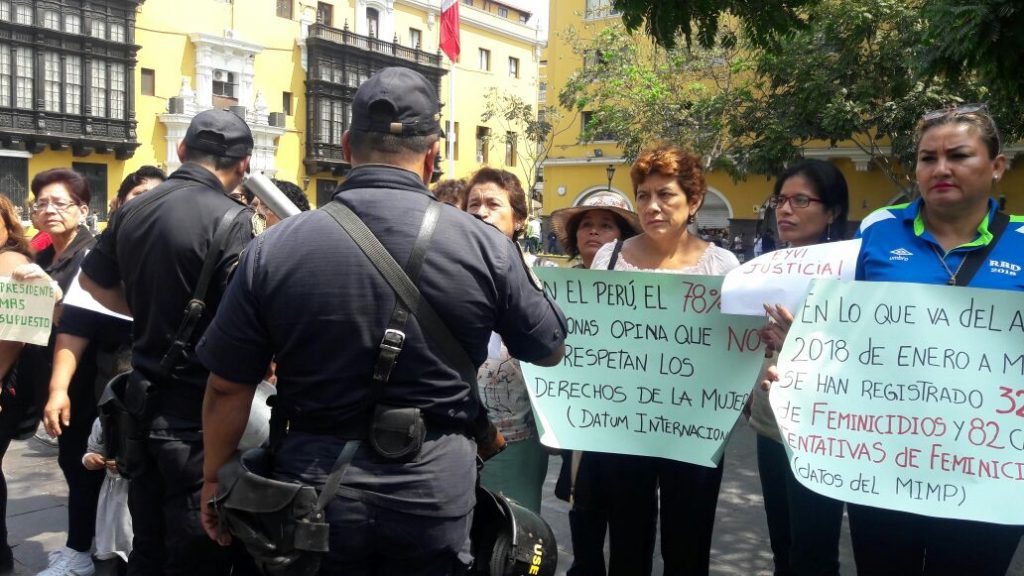 INFOVIDA | Entrega de 1,320 cartas al Presidente Martín Vizcarra contra la violencia de género